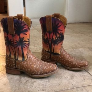 tin haul boots size 5